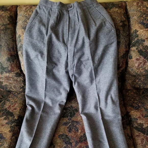 Vintage 90s, grey wool, lined, pleated dress pants, front pockets, M, Sevil - Picture 7 of 11